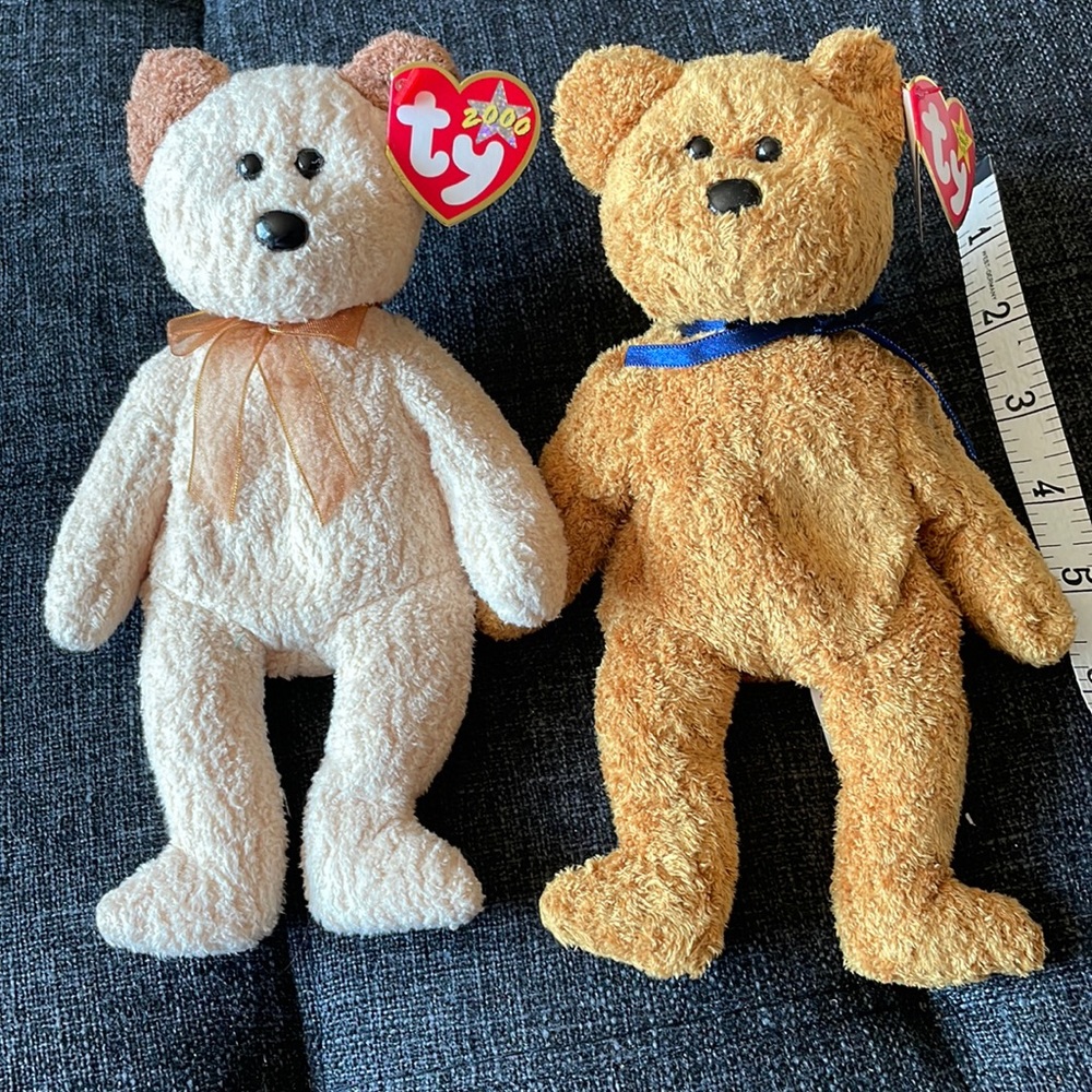 Set of two Ty beanie babies. Fuzz and Huggy.